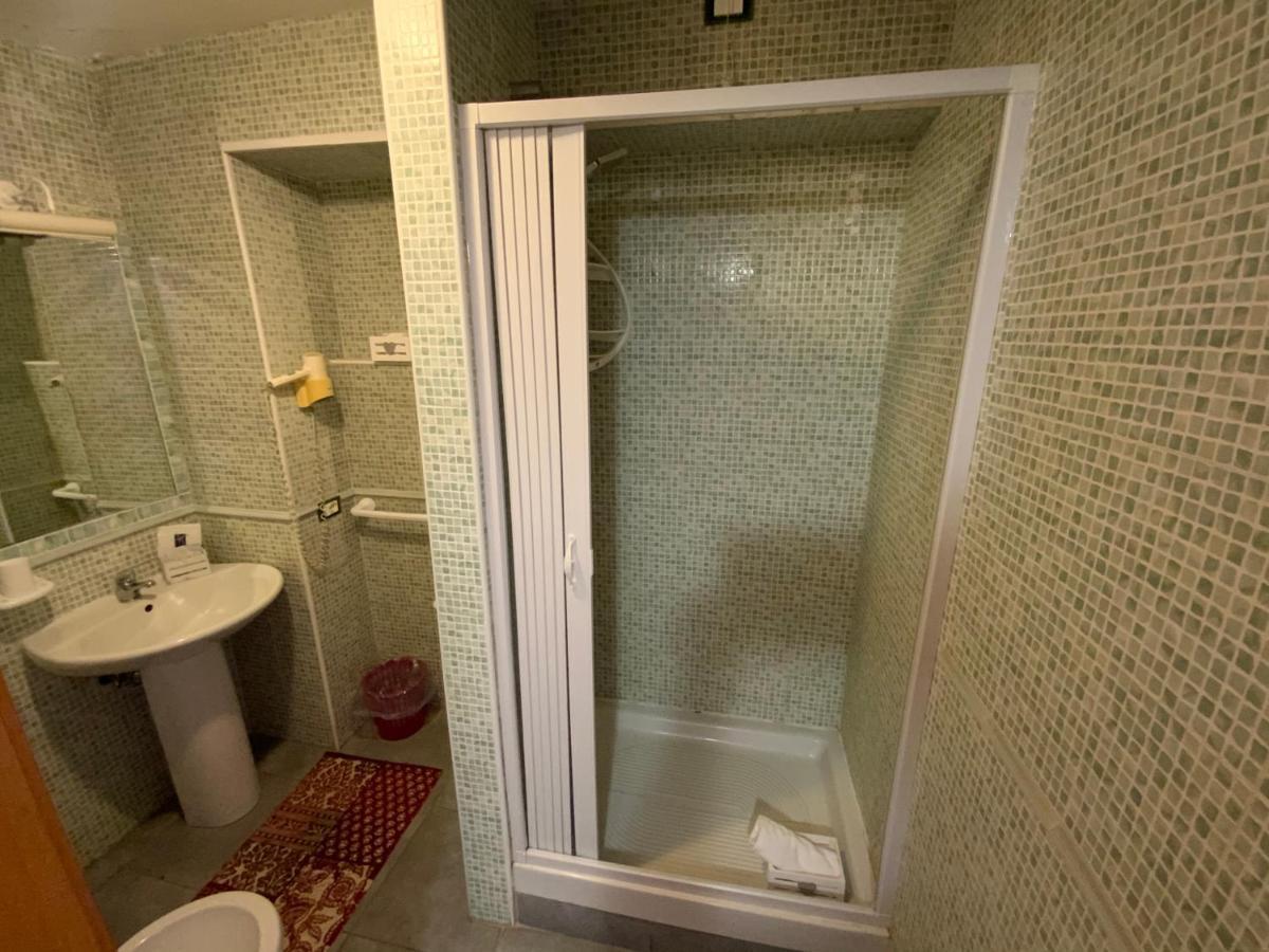 Albergo Villa Marina Anzio Bagian luar foto
