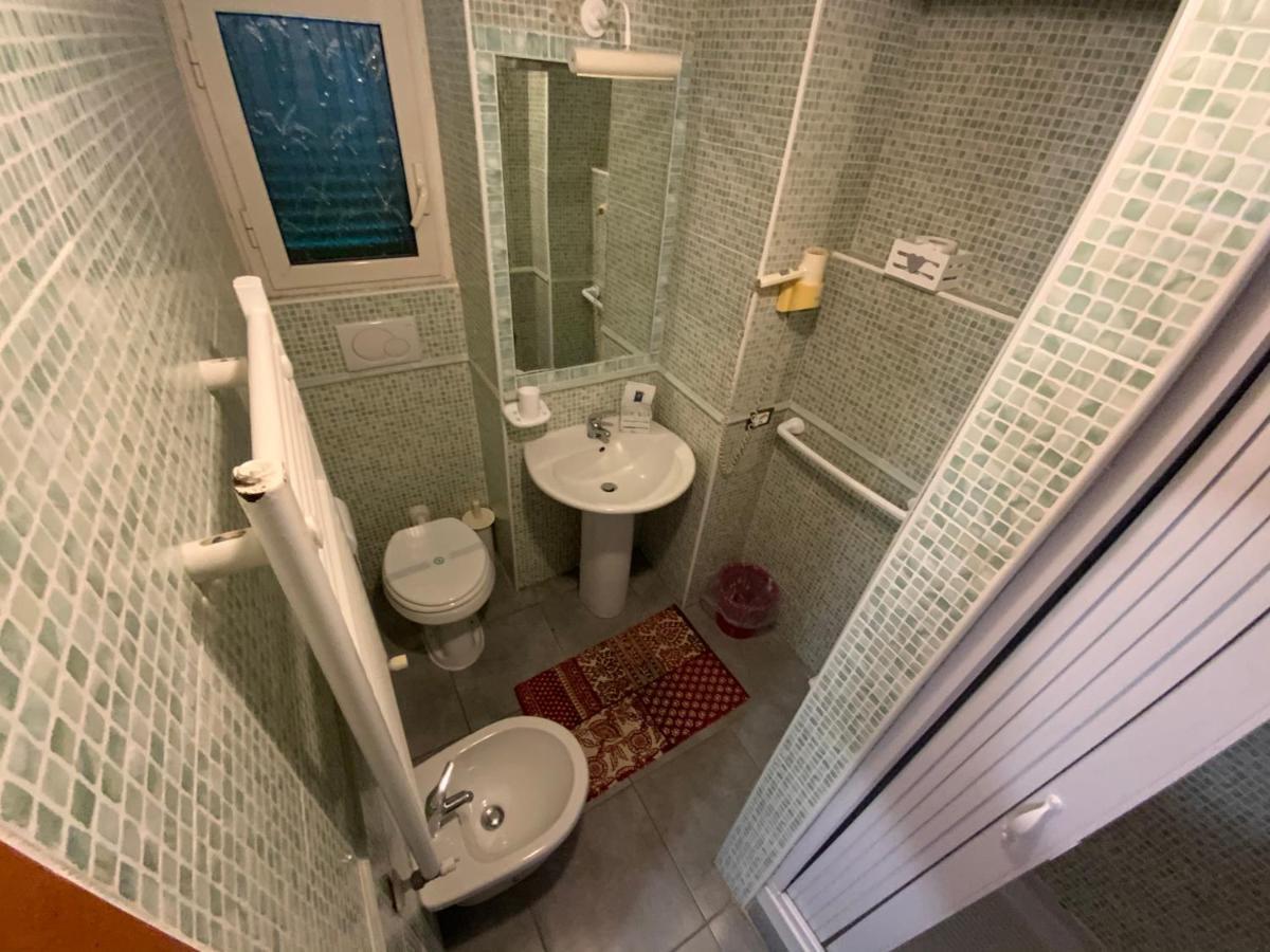 Albergo Villa Marina Anzio Bagian luar foto