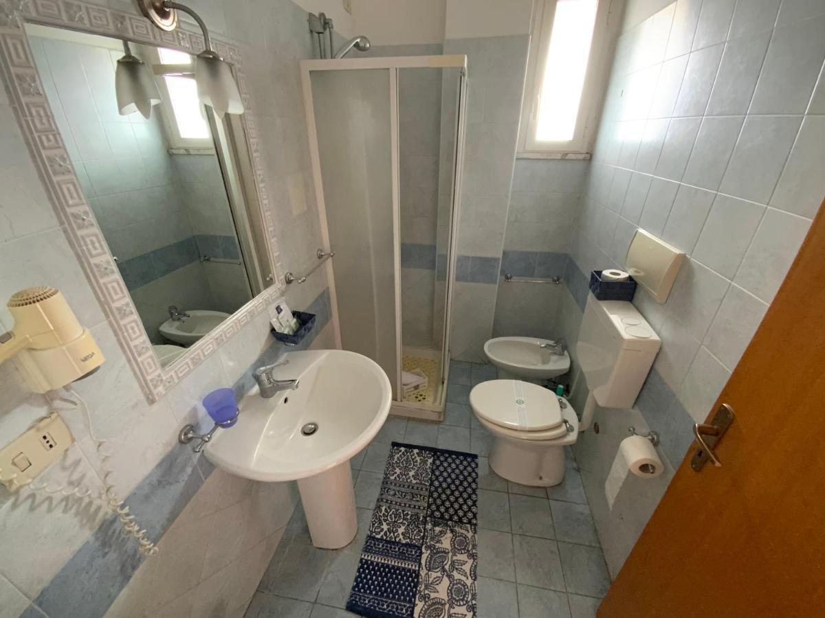 Albergo Villa Marina Anzio Bagian luar foto