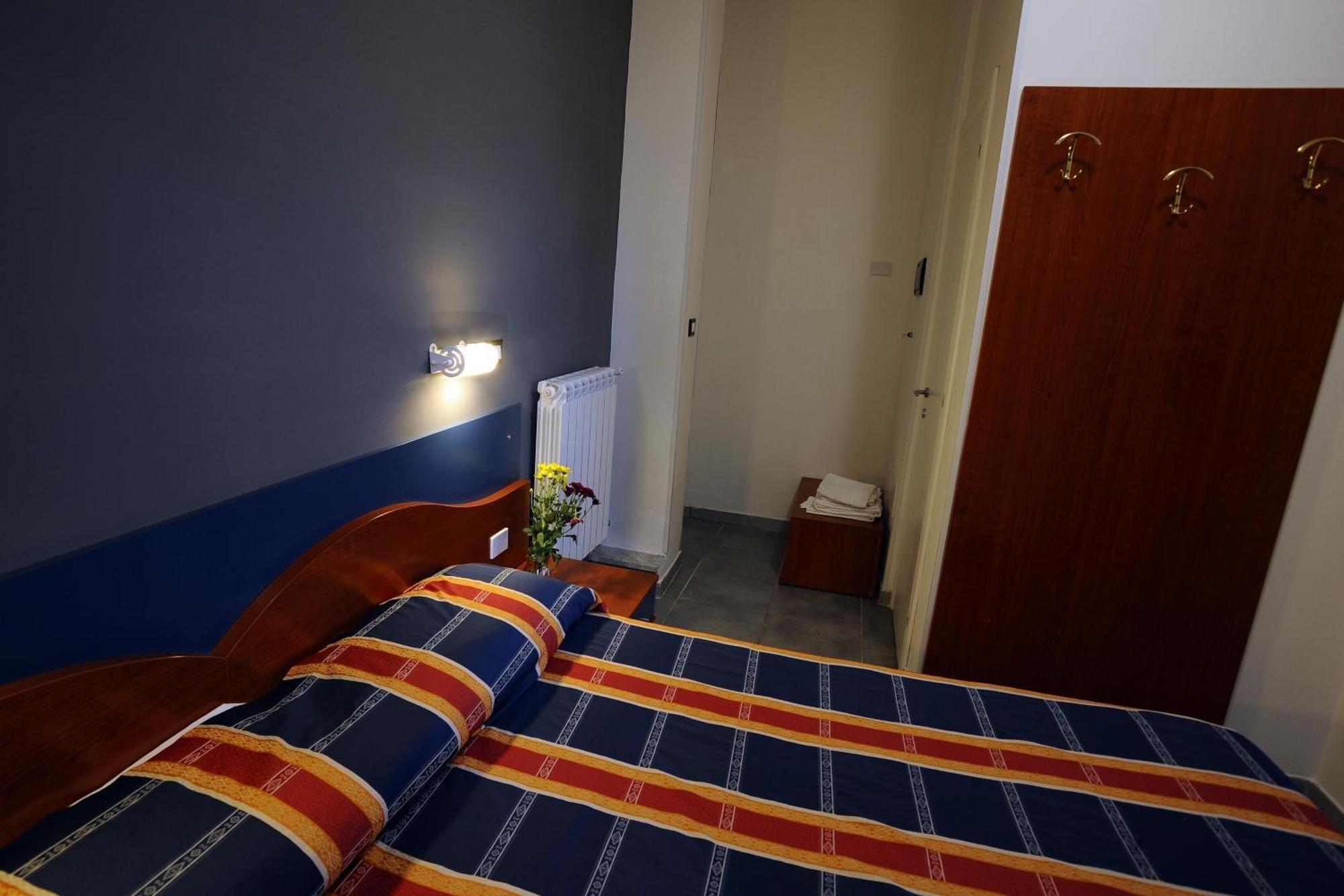 Albergo Villa Marina Anzio Bagian luar foto